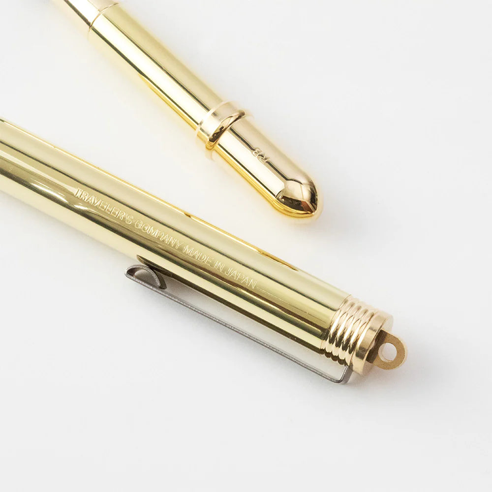 stylo-roller-en-laiton vue 3