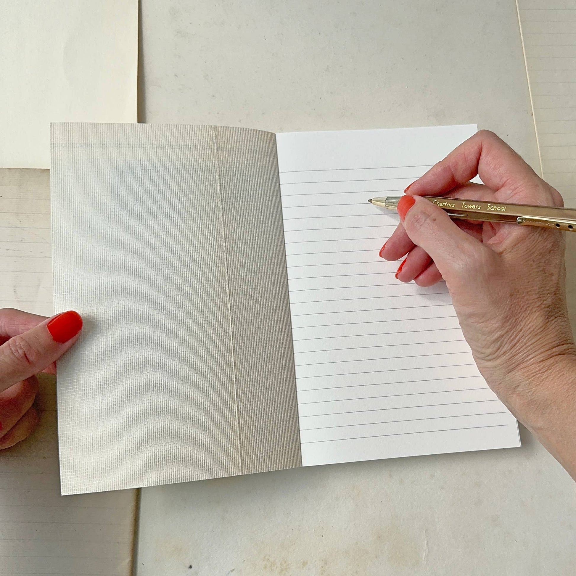 livre-de-notes-de-voyage vue 2