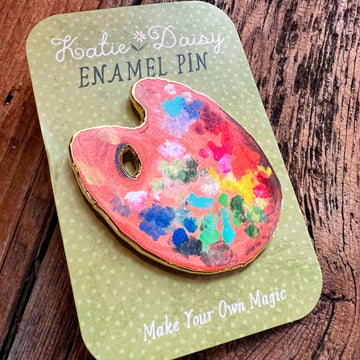 Pin's émaillé Katie Daisy – Palette de peintre