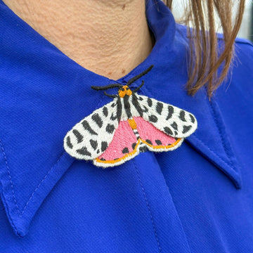 Broche brodée – Papillon tigre – Botanopia