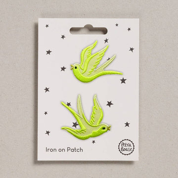 Patch brodé thermocollant – Pour tissu ou cuir - hirondelles jaunes