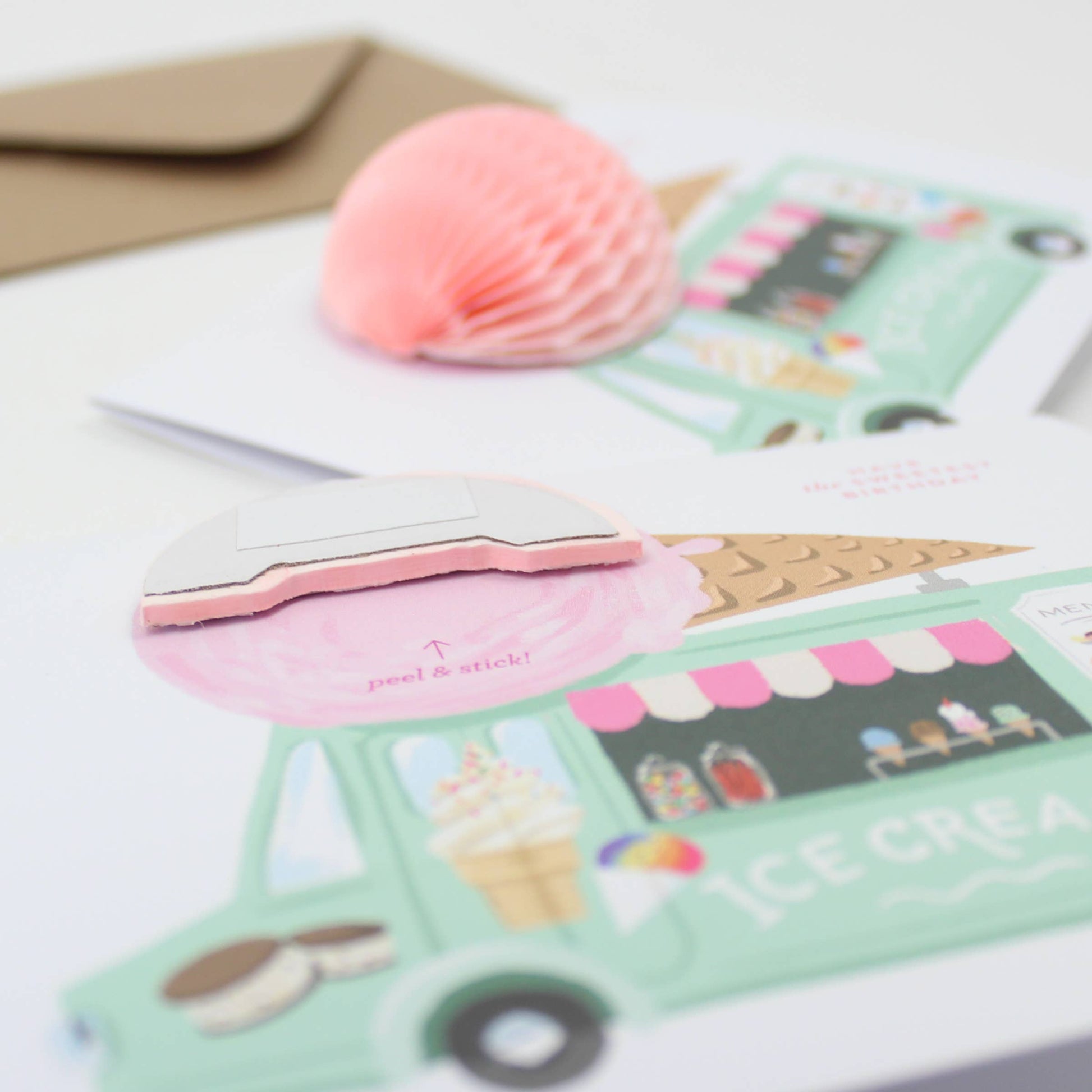 carte-pop-up-camion-de-glace-danniversaire vue 8