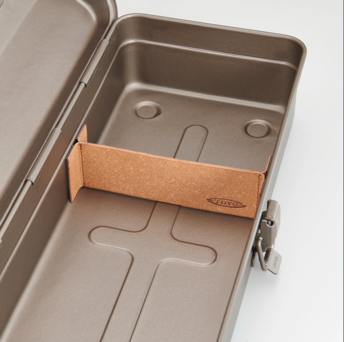 mpp-14-cloison-magnetique-en-cuir-recycle vue 2