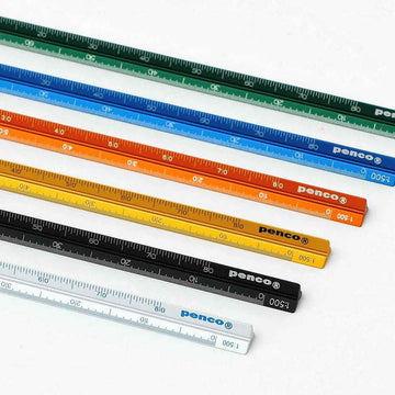 Penco – Règle triangulaire en aluminium Coloris au choix