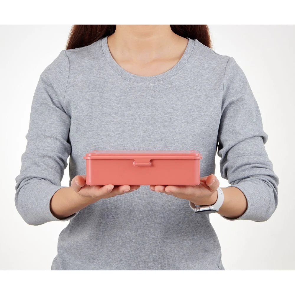 TOYO STEEL T-190 – Rouge taille réelle