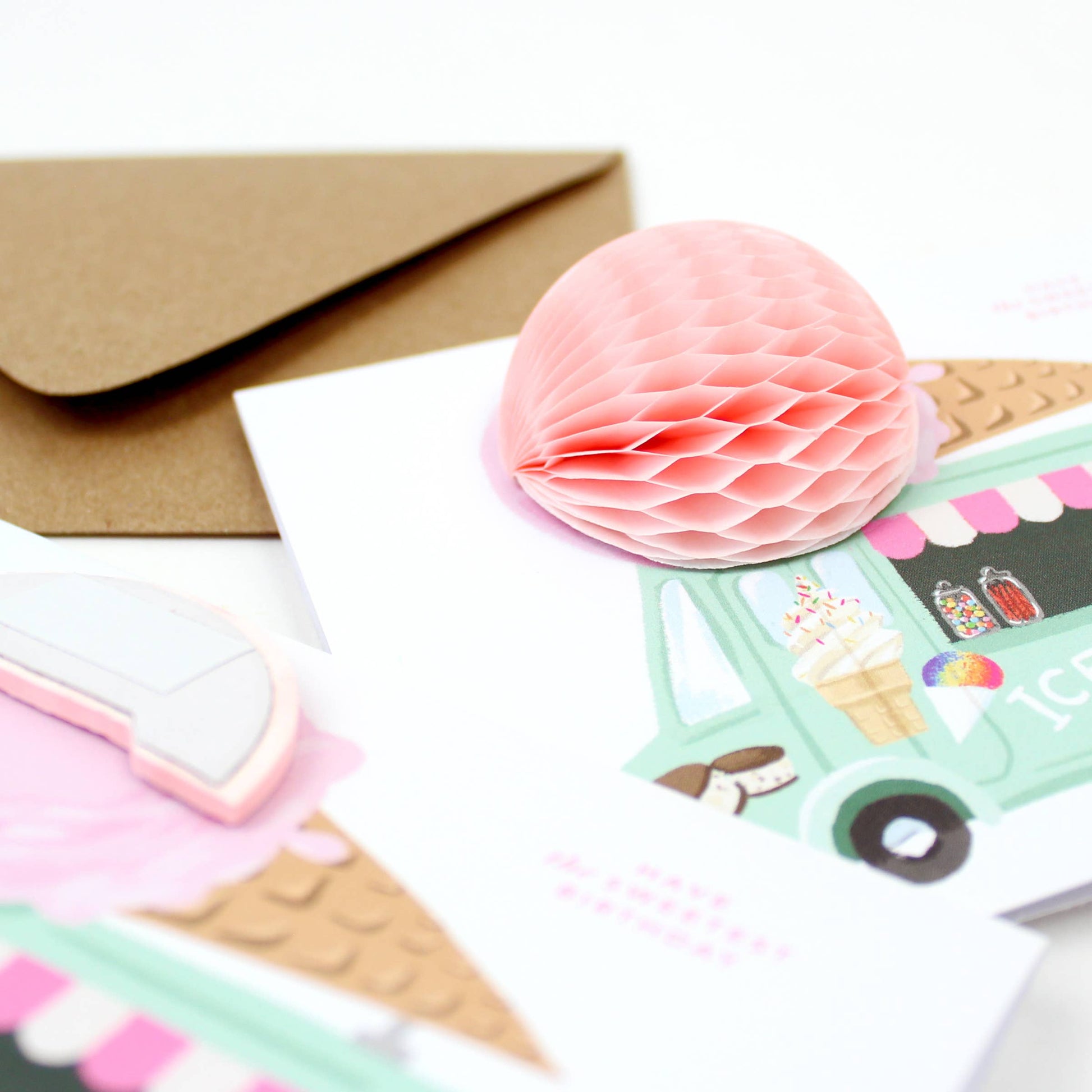 carte-pop-up-camion-de-glace-danniversaire vue 7