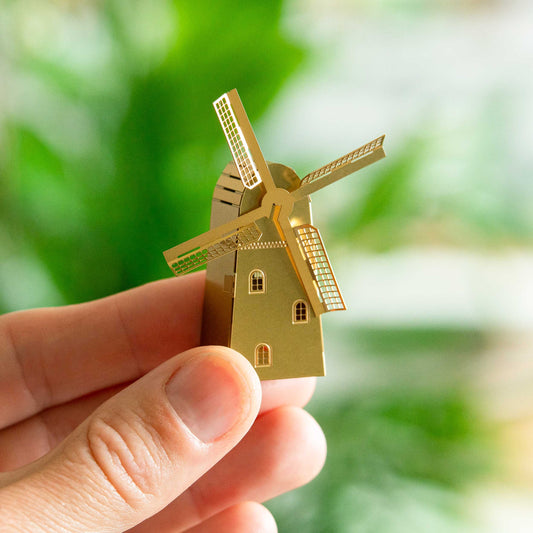 modele-miniature-en-laiton-de-moulin-a-vent-pour-terrarium-et-bricolage vue 1