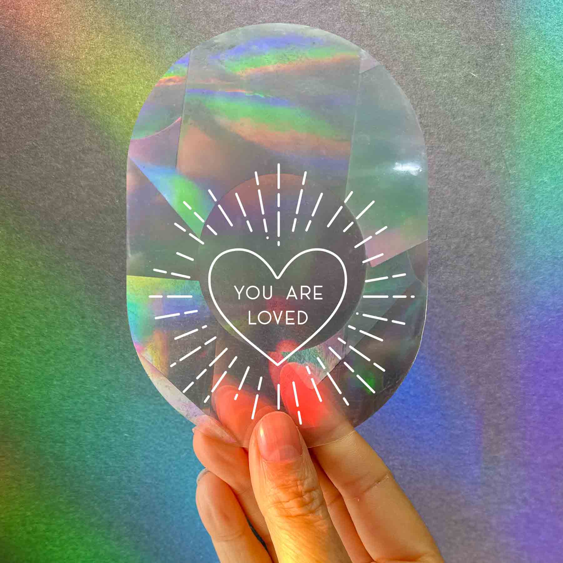 sticker-createur-d-arc-en-ciel-tu-es-aime-e vue 11